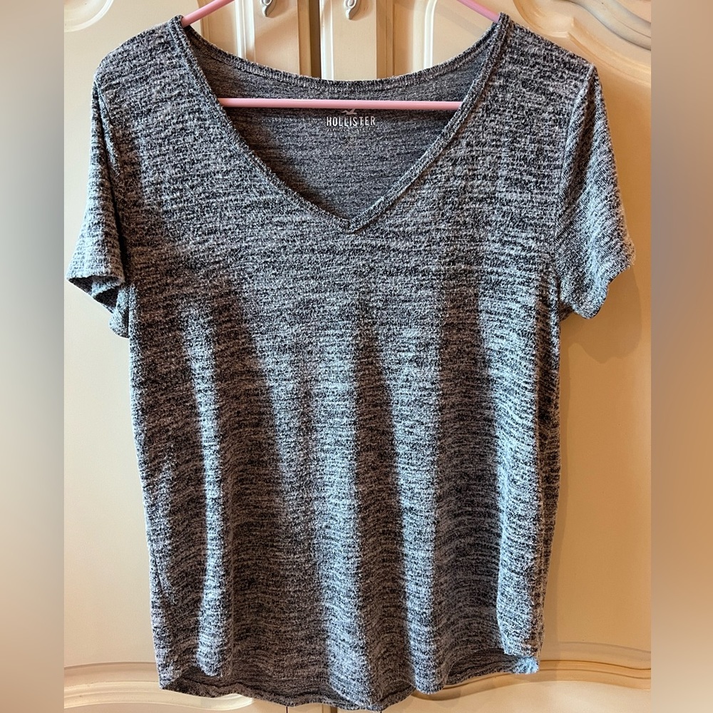 Hollister short sleeve shirt